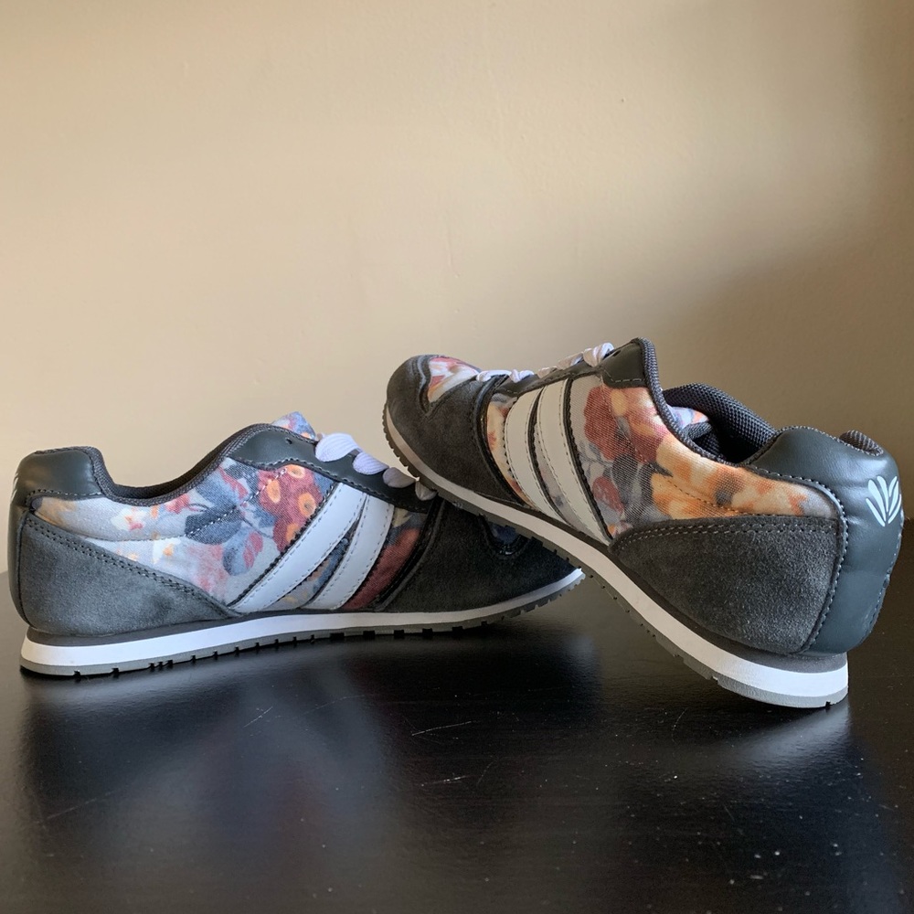 Forever 21 Floral Shoes